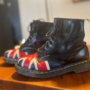 Dr. Martens 1460 Union Jack British Flag Leather Combat Boots Men’s 7, Women’s